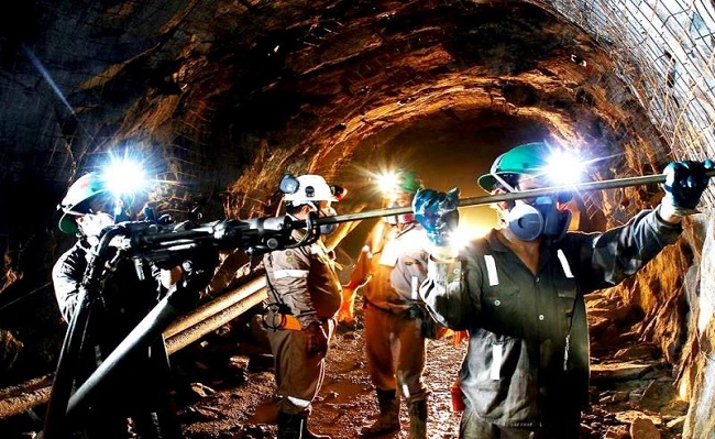 MINERÍA EMPLEÓ A MÁS DE 215 MIL PERSONAS EN AGOSTO