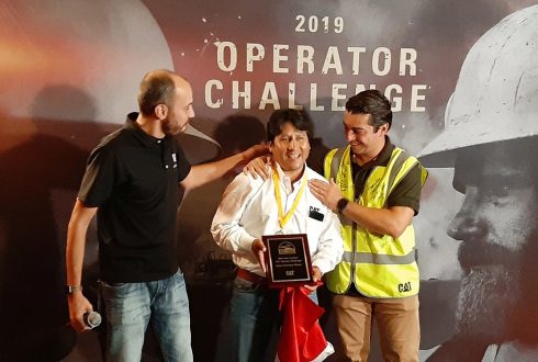 PERUANO CONSIGUE UBICARSE ENTRE LOS TRES MEJORES OPERADORES DE MAQUINARIA PESADA DE AMÉRICA LATINA
