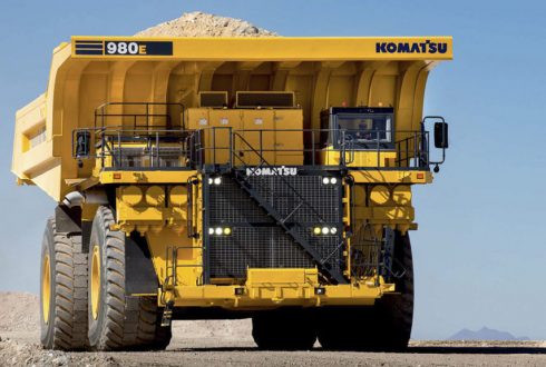 CAMIONES ELÉCTRICOS KOMATSU 980E LLEGARÁN A MINA TOROMOCHO