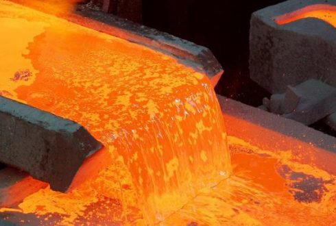 ECUADOR SE LANZA A LA MINERÍA DE GRAN ESCALA