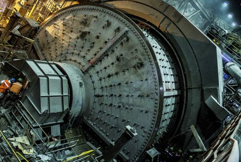 MMG INICIA INSTALACIÓN DE UN TERCER MOLINO DE BOLAS EN LAS BAMBAS